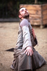 La figure du gisant  65 * 5616 x 3744 * (12.93MB)